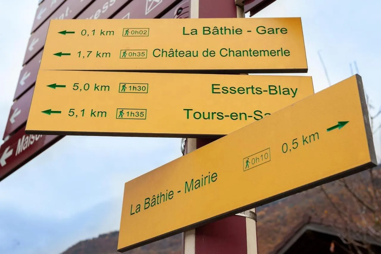 Apartment Apt Climatise Au Pied Des Cols La Bathie